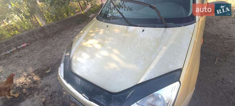 Седан Ford Focus 2000 в Хмельнике
