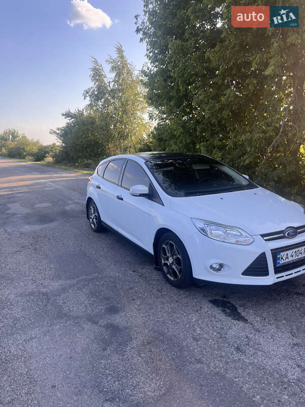 Хэтчбек Ford Focus 2012 в Киеве
