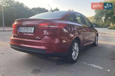 Седан Ford Focus 2015 в 
