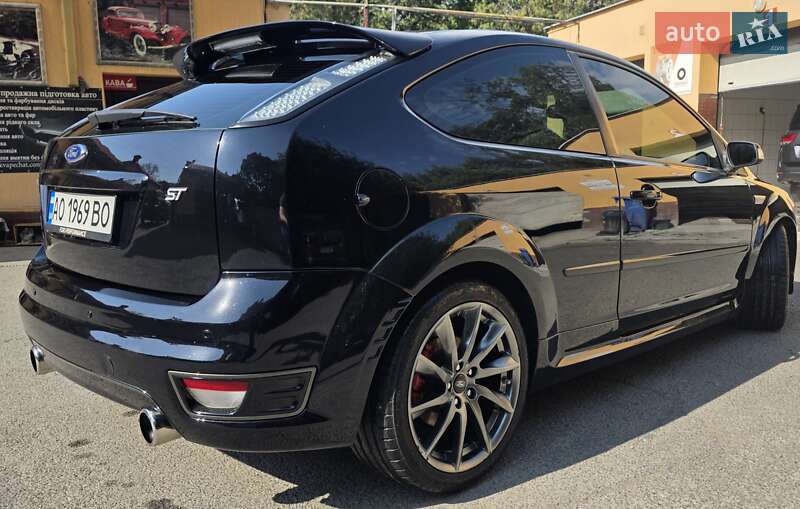 Хэтчбек Ford Focus 2007 в Ужгороде