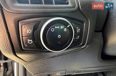 Седан Ford Focus 2015 в 