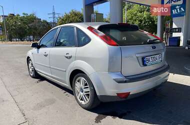 Хэтчбек Ford Focus 2007 в 