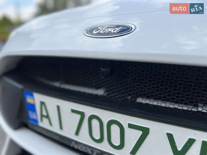 Хэтчбек Ford Focus 2018 в Киеве фото 5 Хэтчбек Ford Focus 2018 в Киеве