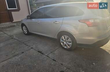 Универсал Ford Focus 2014 в Ивано-Франковске фото 2 Универсал Ford Focus 2014 в Ивано-Франковске