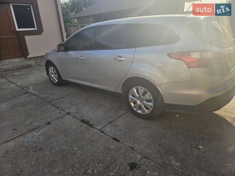 Универсал Ford Focus 2014 в Ивано-Франковске фото 2 Универсал Ford Focus 2014 в Ивано-Франковске