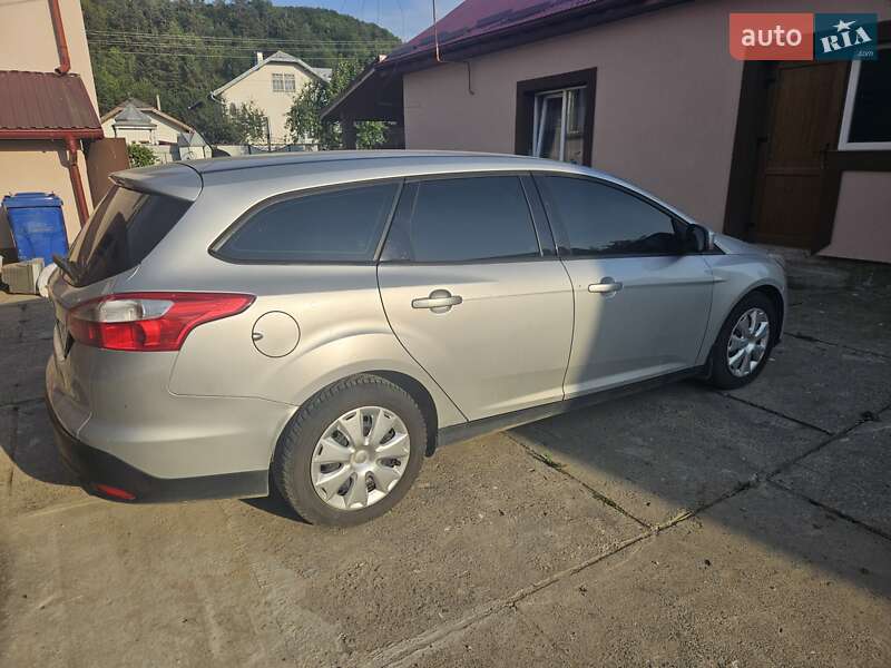 Универсал Ford Focus 2014 в Ивано-Франковске фото 3 Универсал Ford Focus 2014 в Ивано-Франковске