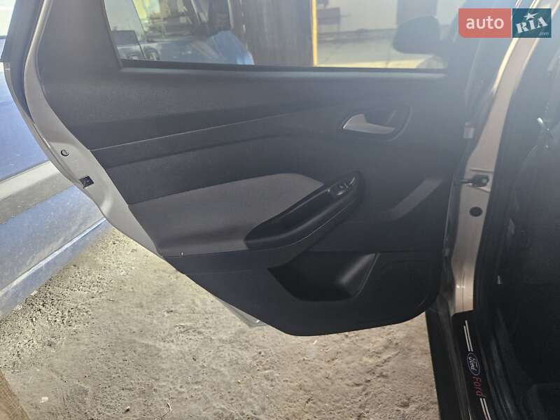Универсал Ford Focus 2014 в Ивано-Франковске фото 18 Универсал Ford Focus 2014 в Ивано-Франковске