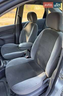 Седан Ford Focus 2003 в 