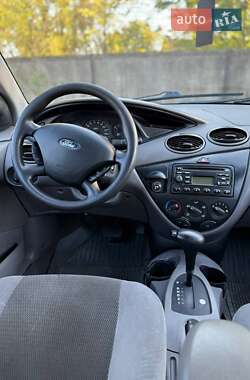 Седан Ford Focus 2003 в 