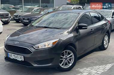 Седан Ford Focus 2015 в 