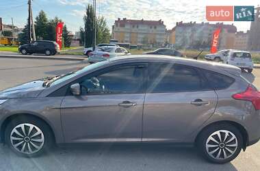 Хэтчбек Ford Focus 2014 в 