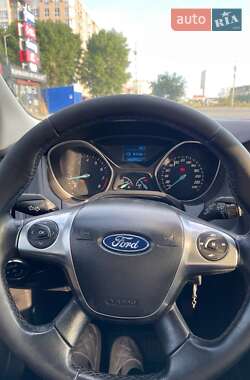 Хэтчбек Ford Focus 2014 в 