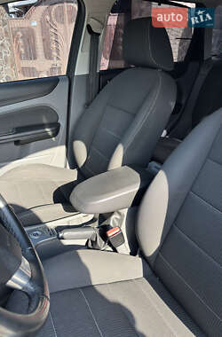 Універсал Ford Focus 2010 в 