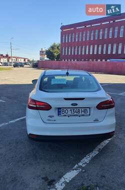 Седан Ford Focus 2018 в 