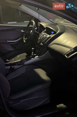 Универсал Ford Focus 2012 в 