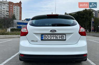 Хэтчбек Ford Focus 2013 в 