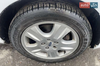 Хэтчбек Ford Focus 2008 в 