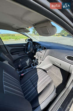 Хэтчбек Ford Focus 2008 в Буче