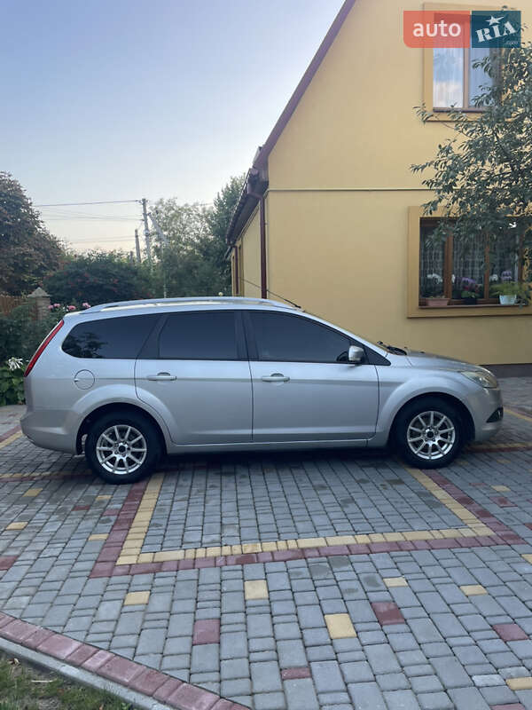 Універсал Ford Focus 2008 в Ківерцях