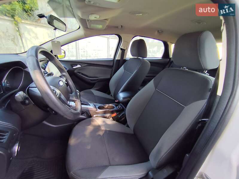 Хэтчбек Ford Focus 2014 в Киеве