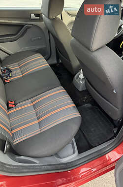Хэтчбек Ford Focus 2008 в 