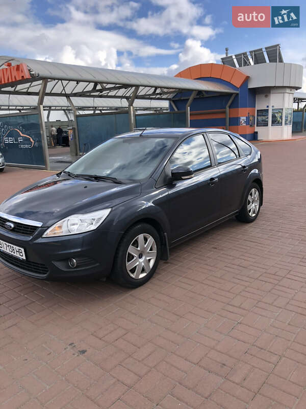 Хэтчбек Ford Focus 2010 в Полтаве фото 2 Хэтчбек Ford Focus 2010 в Полтаве