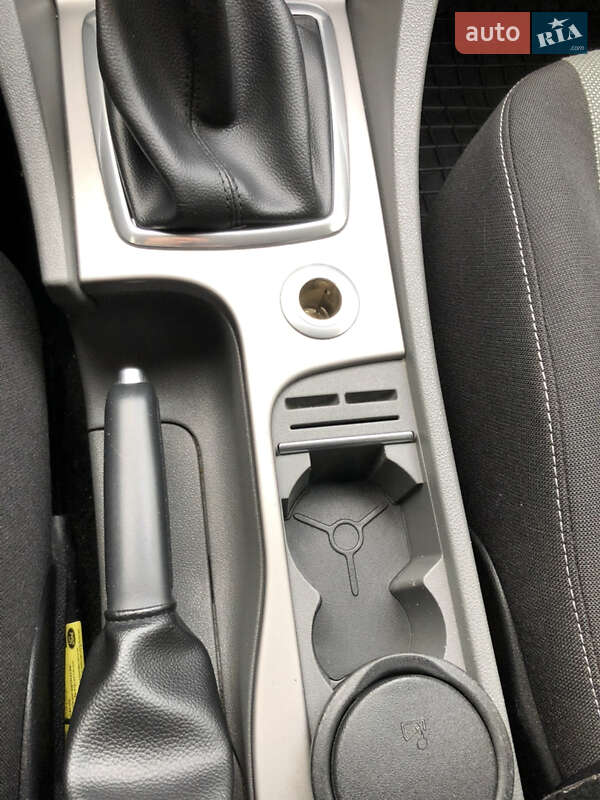 Хэтчбек Ford Focus 2010 в Полтаве фото 16 Хэтчбек Ford Focus 2010 в Полтаве
