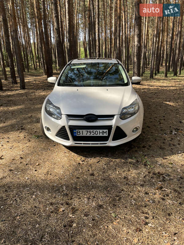 Хэтчбек Ford Focus 2012 в Полтаве
