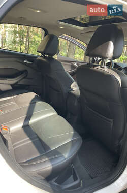 Хэтчбек Ford Focus 2012 в Полтаве