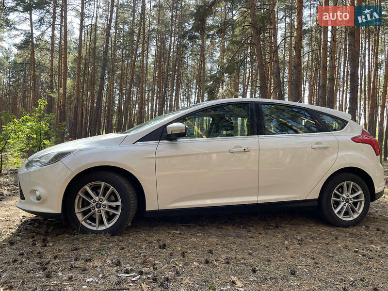 Хэтчбек Ford Focus 2012 в Полтаве