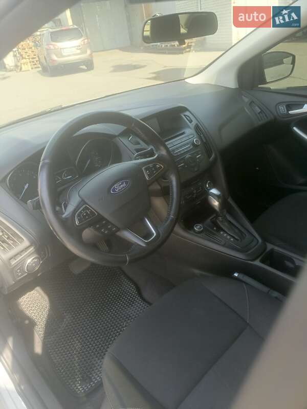 Седан Ford Focus 2015 в Черкассах