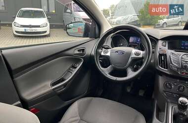 Седан Ford Focus 2013 в 