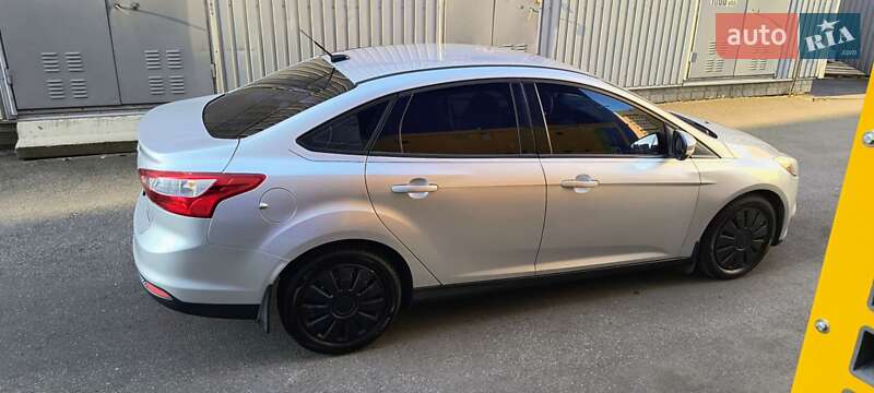 Седан Ford Focus 2013 в Киеве