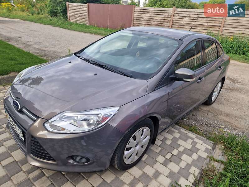 Седан Ford Focus 2013 в Киеве фото 11 Седан Ford Focus 2013 в Киеве