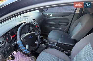 Хэтчбек Ford Focus 2007 в 