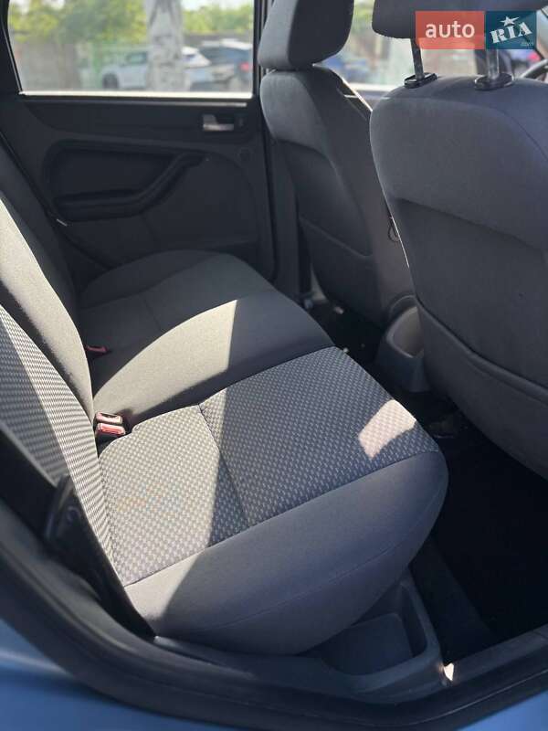 Универсал Ford Focus 2005 в Днепре фото 10 Универсал Ford Focus 2005 в Днепре