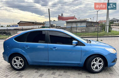 Хетчбек Ford Focus 2010 в 