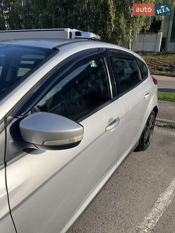 Хэтчбек Ford Focus 2016 в Львове фото 5 Хэтчбек Ford Focus 2016 в Львове