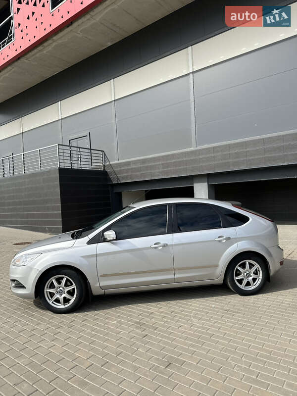 Хэтчбек Ford Focus 2010 в Киеве фото 5 Хэтчбек Ford Focus 2010 в Киеве