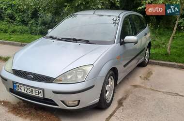 Хэтчбек Ford Focus 2004 в 