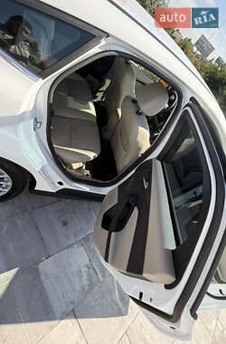 Хэтчбек Ford Focus 2014 в 