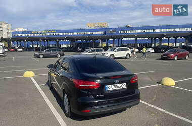 Седан Ford Focus 2016 в 