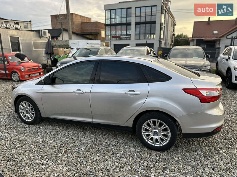 Седан Ford Focus 2012 в Ивано-Франковске