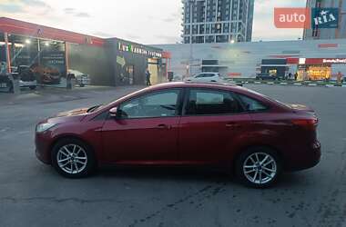 Седан Ford Focus 2015 в 