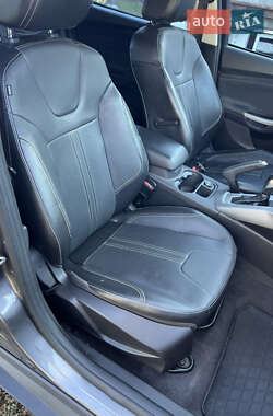 Хетчбек Ford Focus 2014 в 