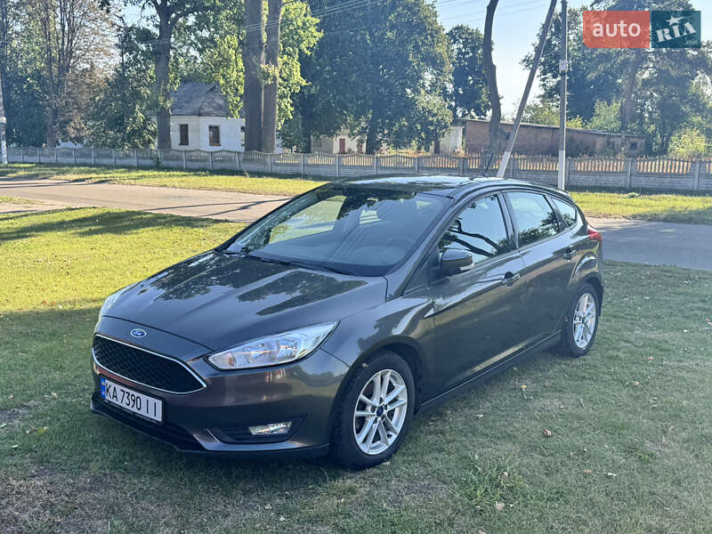 Хэтчбек Ford Focus 2017 в 