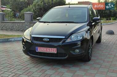 Хэтчбек Ford Focus 2009 в 