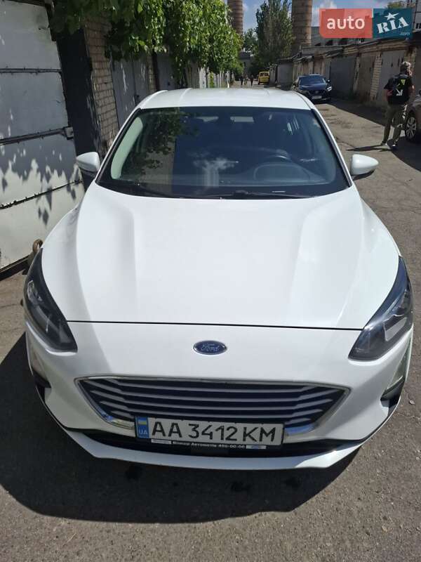 Хэтчбек Ford Focus 2019 в Днепре фото 4 Хэтчбек Ford Focus 2019 в Днепре