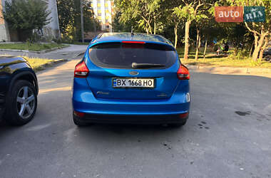 Хэтчбек Ford Focus 2015 в 