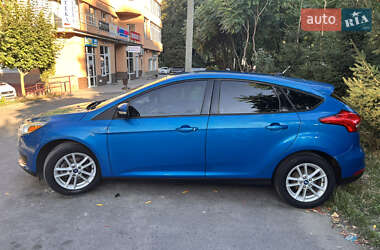 Хэтчбек Ford Focus 2015 в 